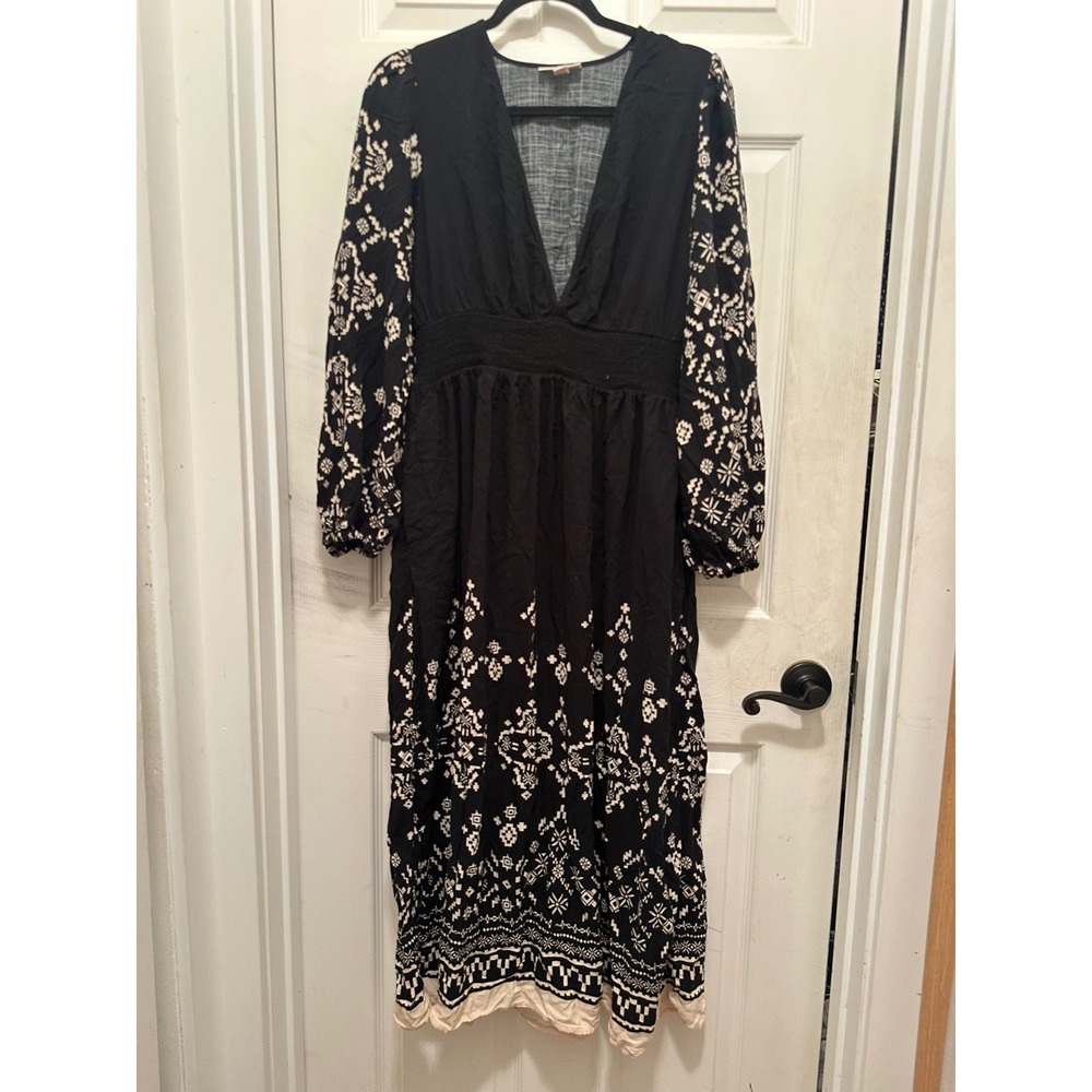 Black White Boho Geometric Western Print V-Neck Smocked Maxi Dress Womens Medium
